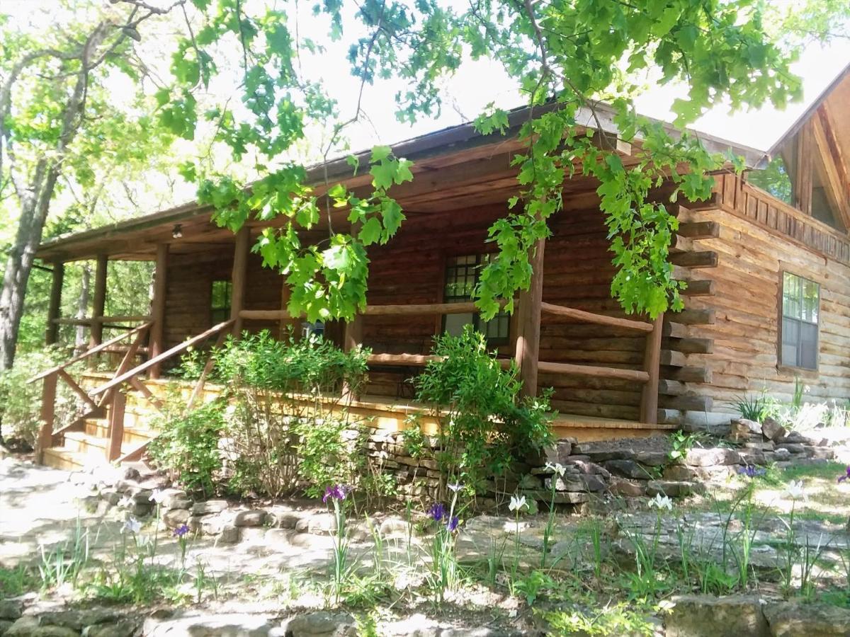 Cherokee Mountain Log Cabins 尤里卡斯普林斯 外观 照片