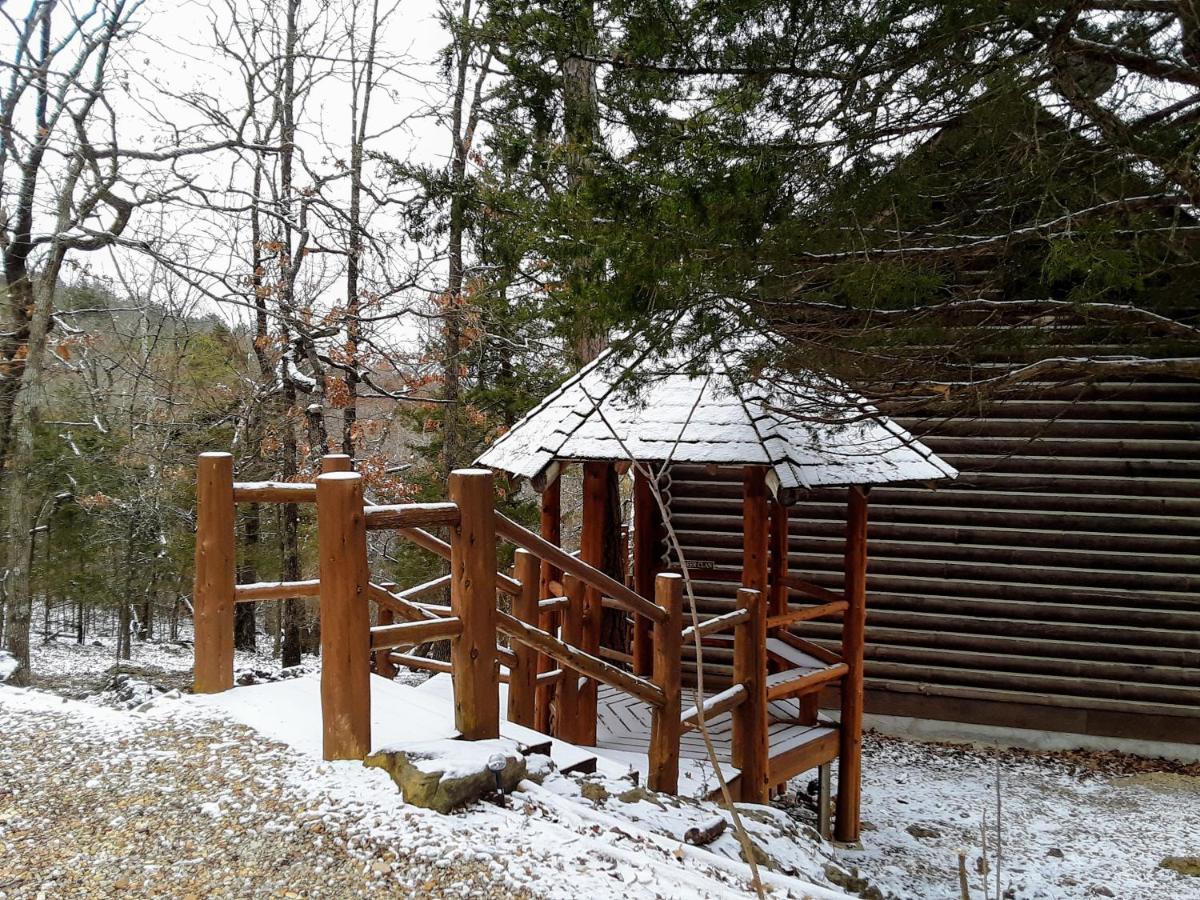 Cherokee Mountain Log Cabins 尤里卡斯普林斯 外观 照片