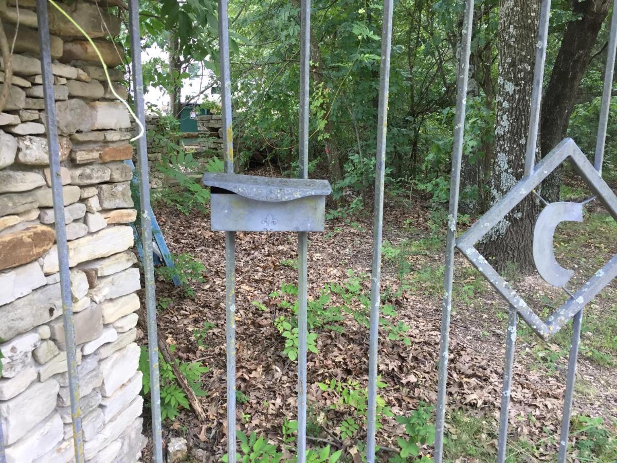 Cherokee Mountain Log Cabins 尤里卡斯普林斯 外观 照片